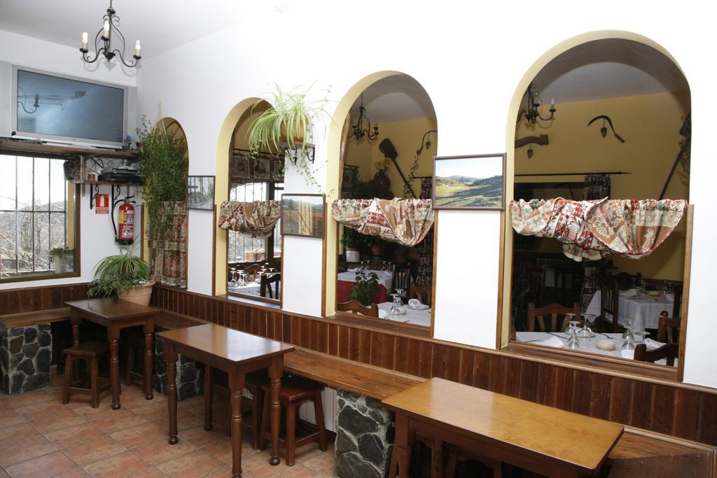 Hostal Restaurante Alto Rey Arroyo de las Fraguas Ngoại thất bức ảnh