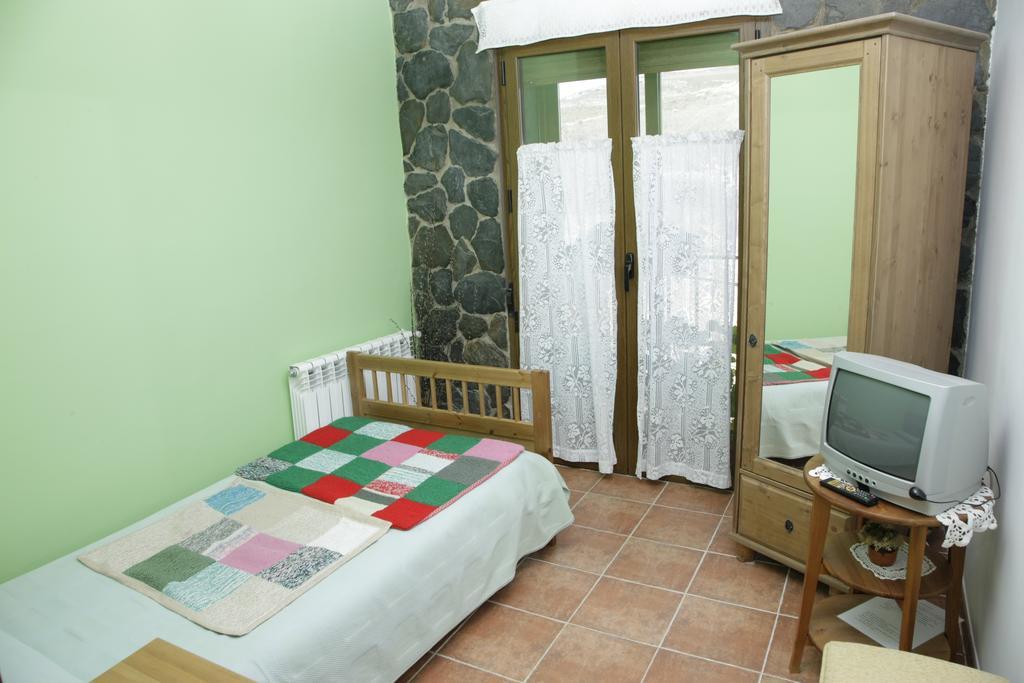 Hostal Restaurante Alto Rey Arroyo de las Fraguas Ngoại thất bức ảnh