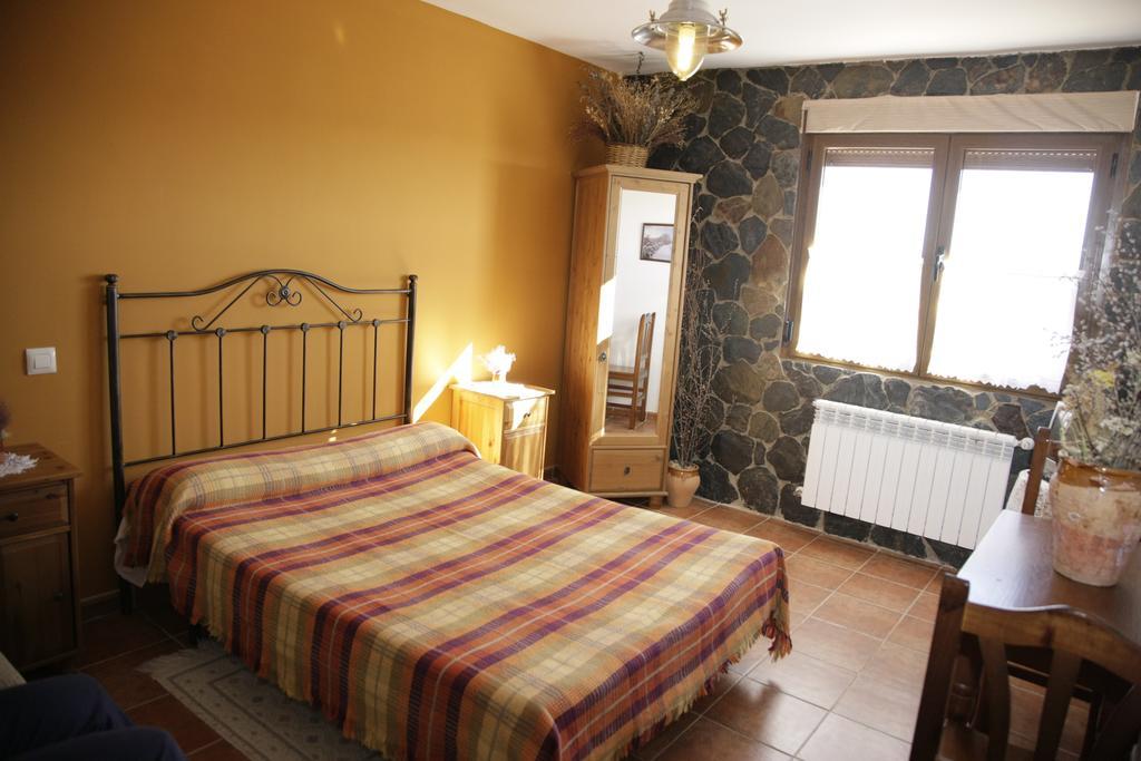 Hostal Restaurante Alto Rey Arroyo de las Fraguas Ngoại thất bức ảnh