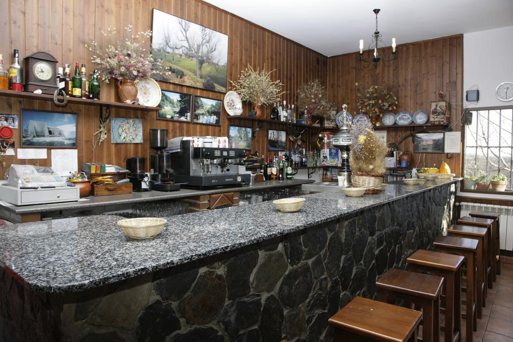 Hostal Restaurante Alto Rey Arroyo de las Fraguas Ngoại thất bức ảnh