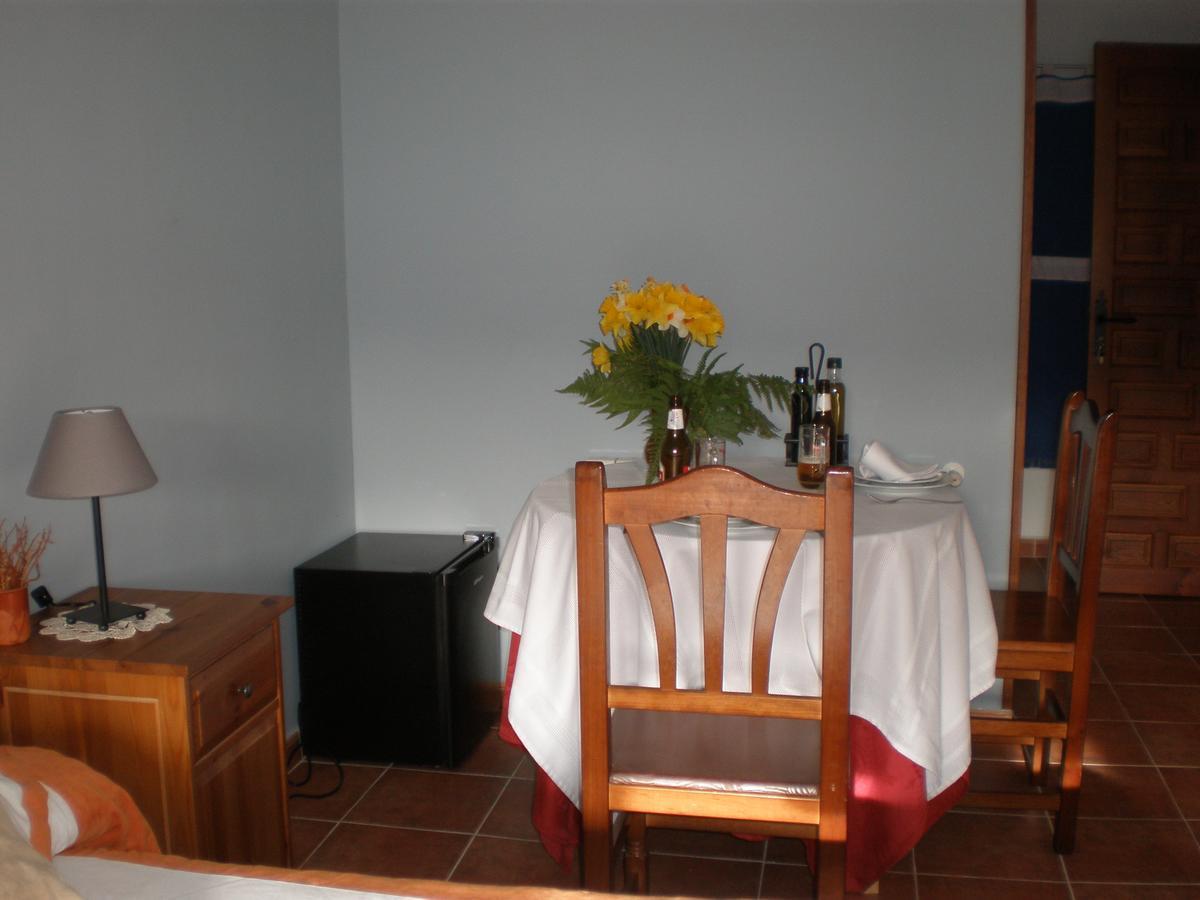 Hostal Restaurante Alto Rey Arroyo de las Fraguas Ngoại thất bức ảnh